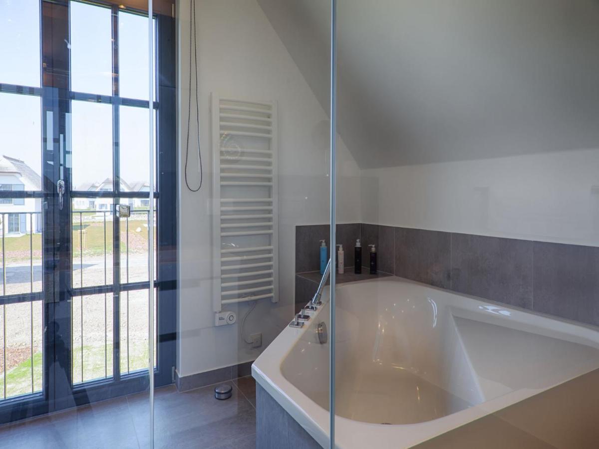 Reetland Am Meer - Luxus Reetdachvilla Mit 3 Schlafzimmern, Sauna Und Kamin F18 Dranske Eksteriør bilde